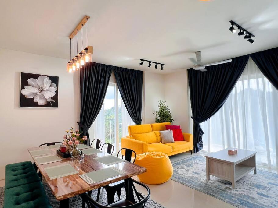 Apartment Spacious 6px 3br, Verdi @ Near Klia & Klia2 *