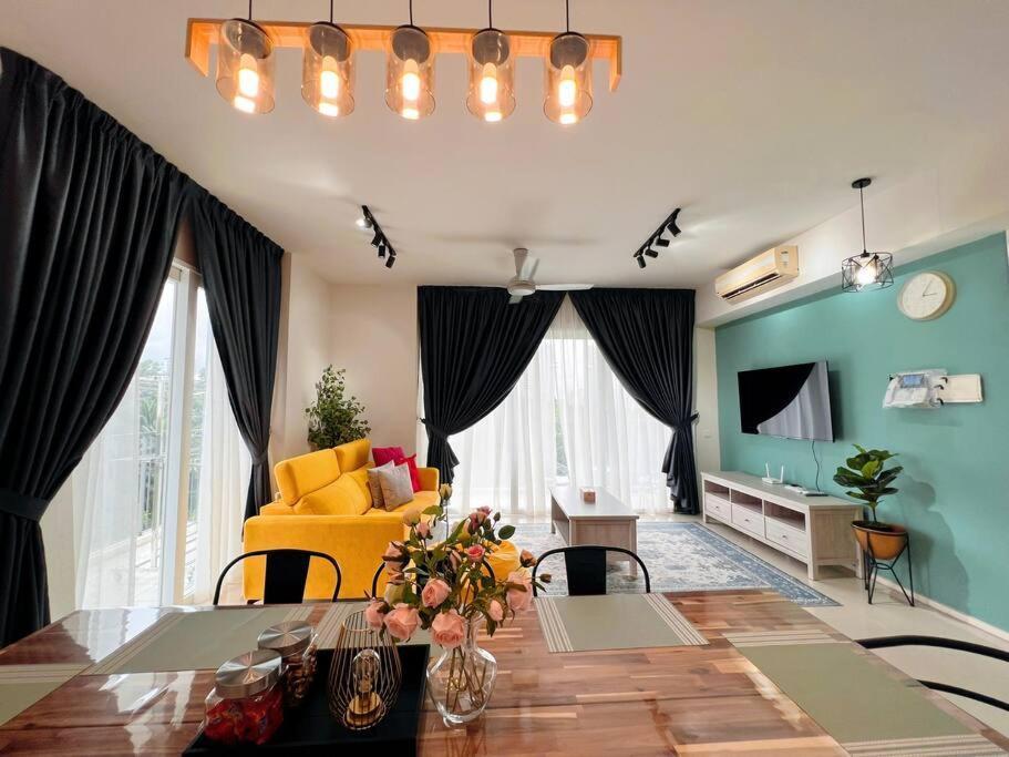 Spacious 6px 3br, Verdi @ Near Klia & Klia2 *