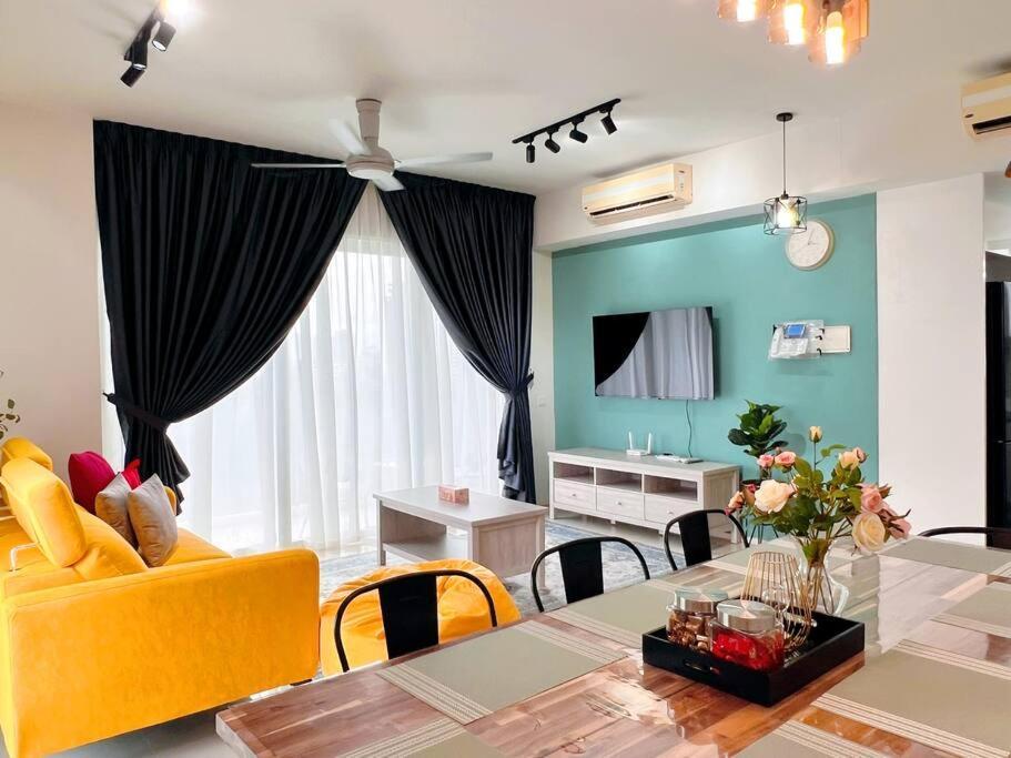 Spacious 6px 3br, Verdi @ Near Klia & Klia2 *