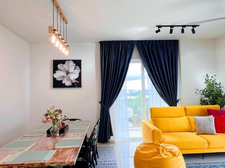 Spacious 6px 3br, Verdi @ Near Klia & Klia2 Apartment